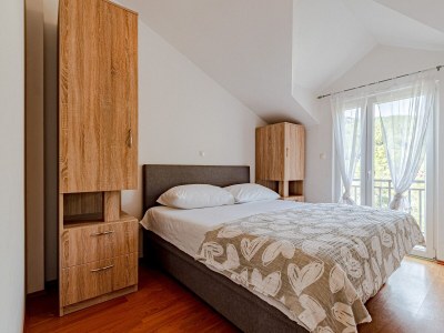 Apartment Three bedroom apartment with balcony and sea view Cove Poplat, Korčula A-20023-a - Outdoor photo 14