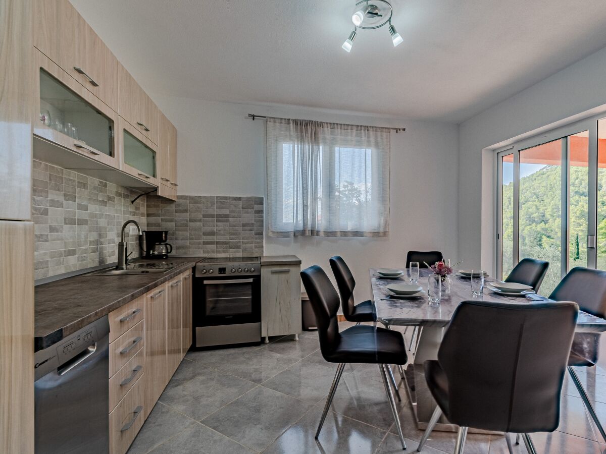 Apartment Two bedroom apartment with terrace and sea view Cove Poplat, Korčula A-20023-b