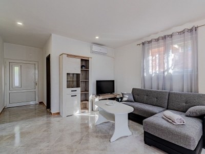 Apartment Two bedroom apartment with terrace and sea view Cove Poplat, Korčula A-20023-b - Outdoor photo 8