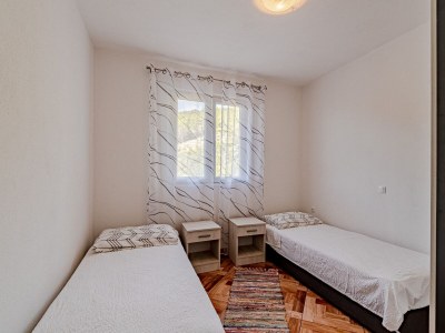 Apartment Two bedroom apartment with terrace and sea view Cove Poplat, Korčula A-20023-b - Outdoor photo 15