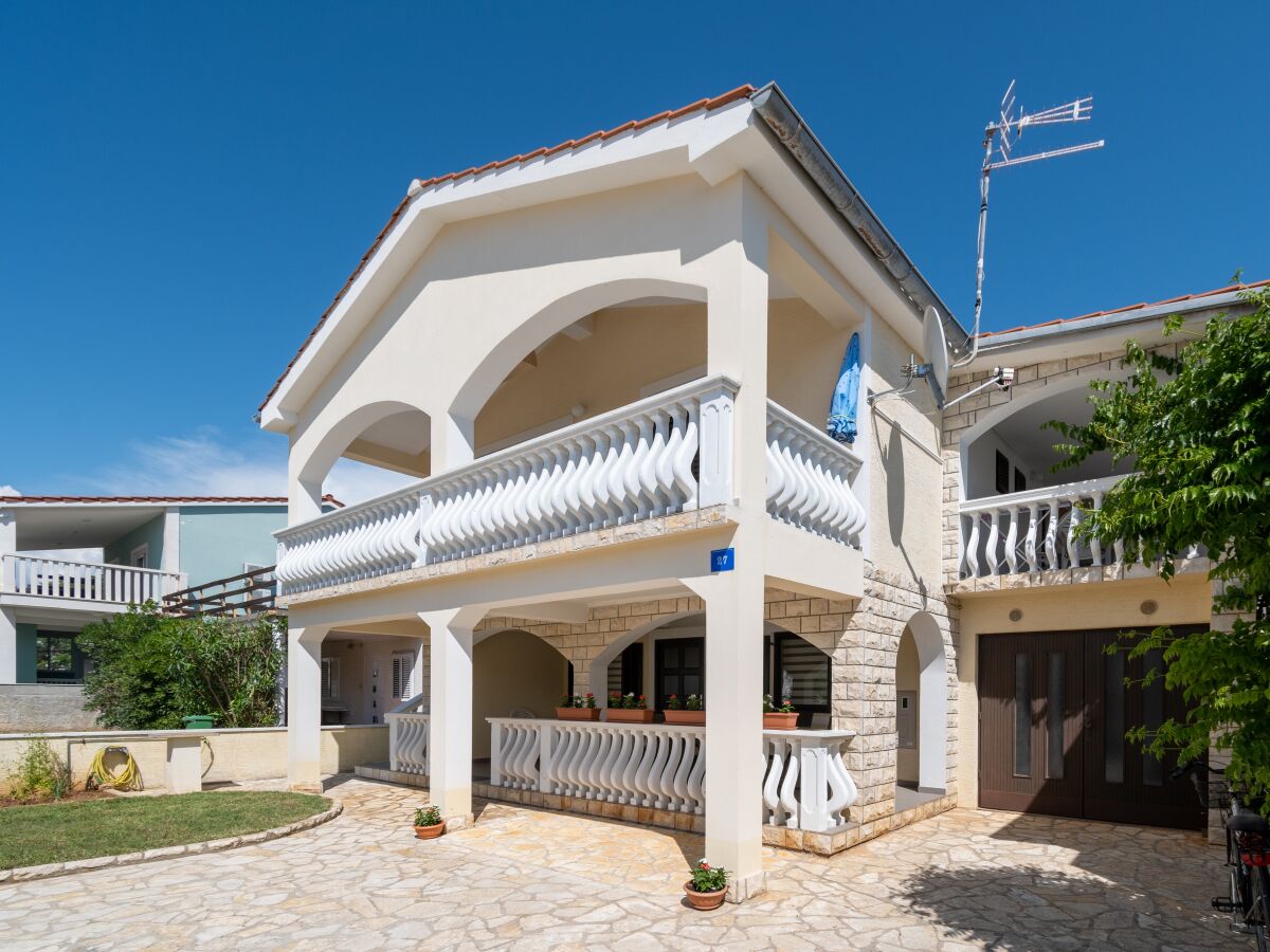 Apartment One bedroom apartment with terrace Vir A-20147-a - Outdoor photo 3