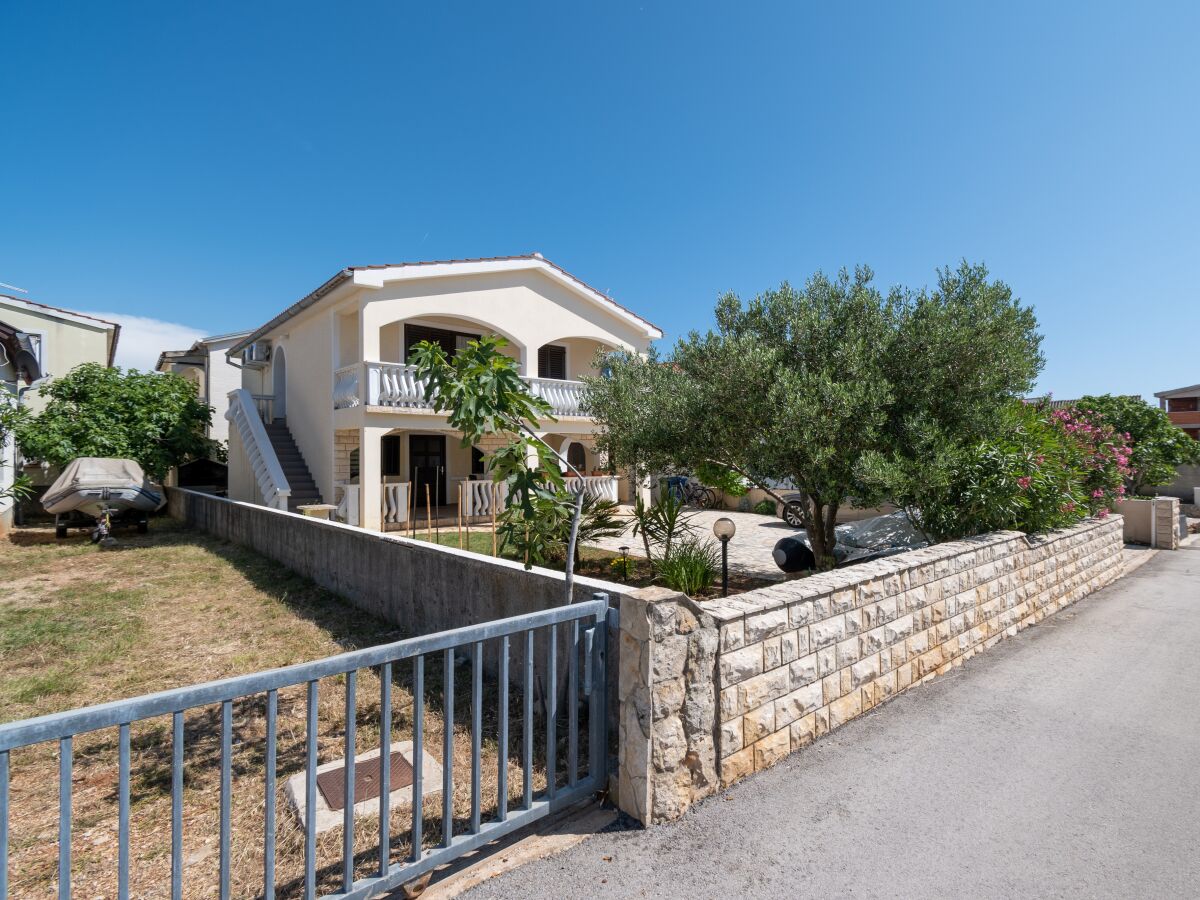 Apartment One bedroom apartment with terrace Vir A-20147-b - Outdoor photo 5