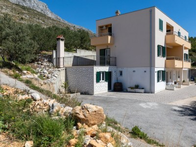 Apartment One bedroom apartment with balcony and sea view Dugi Rat, Omiš A-19516-a - Outdoor photo 2