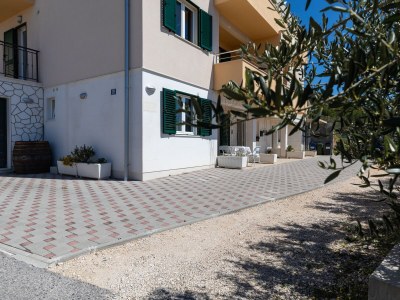 Apartment One bedroom apartment with balcony and sea view Dugi Rat, Omiš A-19516-a - Outdoor photo 13