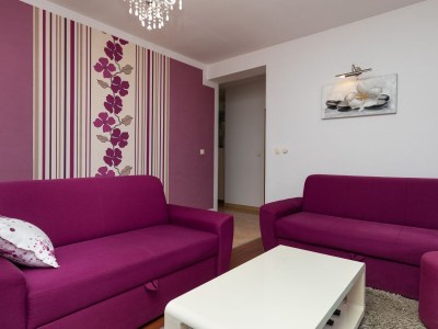 Apartment One bedroom apartment with balcony and sea view Dugi Rat, Omiš A-19516-a - Outdoor photo 15