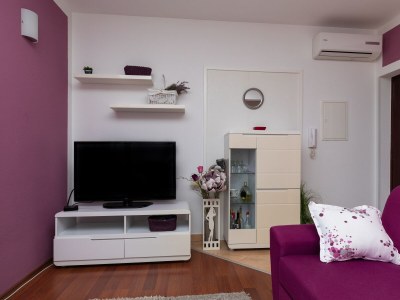 Apartment One bedroom apartment with balcony and sea view Dugi Rat, Omiš A-19516-a - Outdoor photo 16