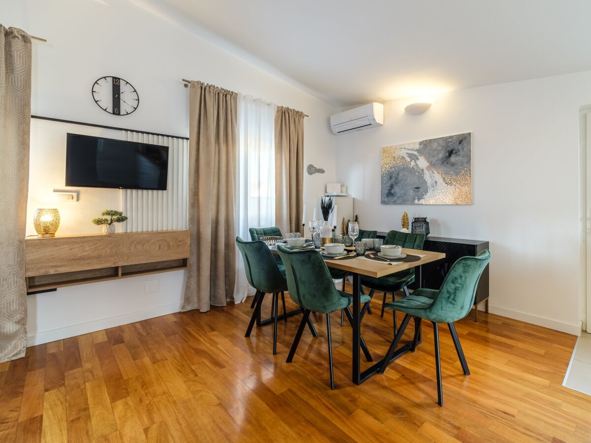 Apartment Two bedroom apartment with terrace and sea view Sutivan, Brač A-20155-a - Outdoor photo 5