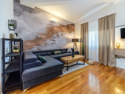 Apartment Two bedroom apartment with terrace and sea view Sutivan, Brač A-20155-a - Outdoor photo 2