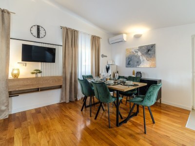 Apartment Two bedroom apartment with terrace and sea view Sutivan, Brač A-20155-a - Outdoor photo 5