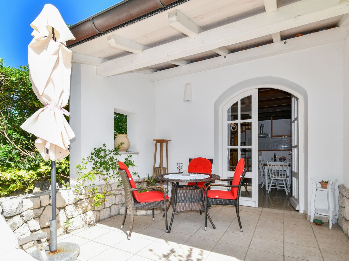 Apartment Two bedroom apartment with terrace Barbat, Rab A-20170-b