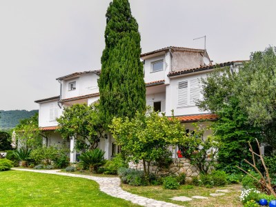 Apartment Two bedroom apartment with terrace Barbat, Rab A-20170-b - Outdoor photo 3