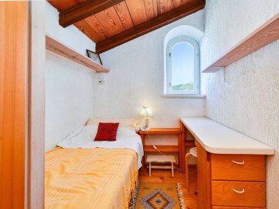 Apartment Two bedroom apartment with terrace Barbat, Rab A-20170-b - Outdoor photo 31