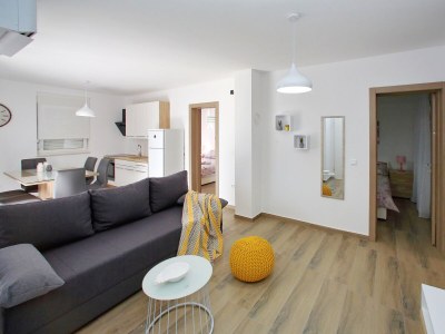 Apartment Two bedroom apartment with balcony and sea view Bibinje, Zadar A-19610-b - Outdoor photo 8