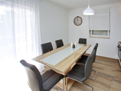 Apartment Two bedroom apartment with balcony and sea view Bibinje, Zadar A-19610-b - Outdoor photo 9