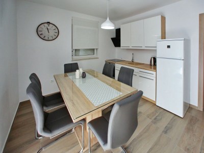 Apartment Two bedroom apartment with balcony and sea view Bibinje, Zadar A-19610-b - Outdoor photo 10