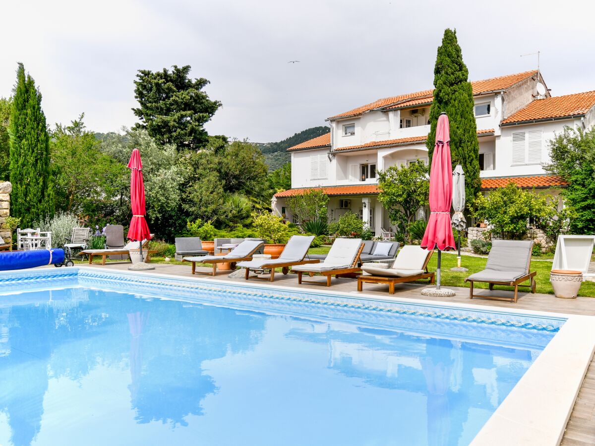 Apartment Two bedroom apartment with terrace Barbat, Rab A-20170-e - Outdoor photo 2