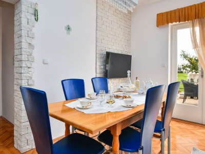 Apartment Two bedroom apartment with terrace Barbat, Rab A-20170-e - Outdoor photo 21