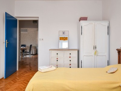 Apartment Two bedroom apartment with terrace Barbat, Rab A-20170-e - Outdoor photo 32