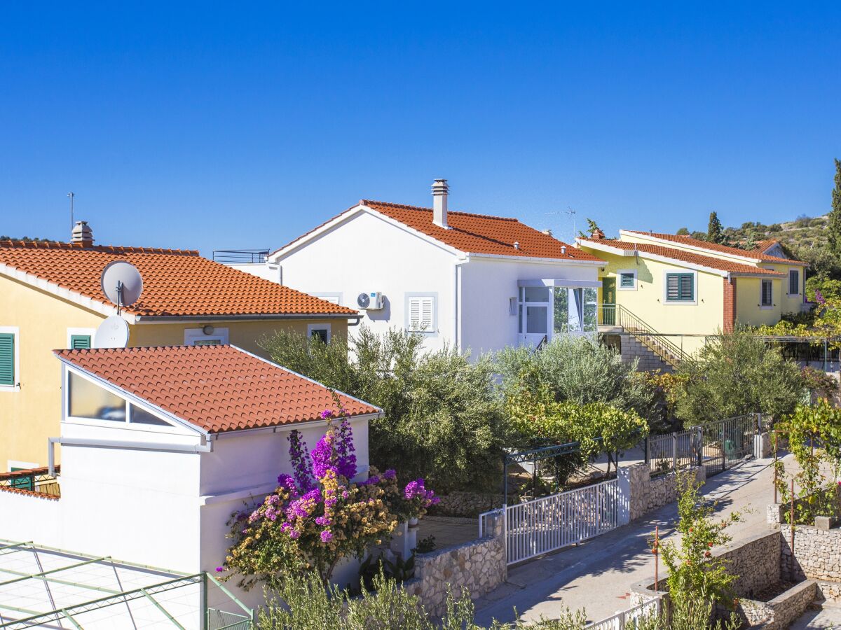 Apartment One bedroom apartment with terrace and sea view Kanica, Rogoznica A-19716-a - Outdoor photo 5