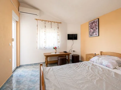 Apartment Studio flat with balcony Vir AS-20177-b in Vir - Apartment