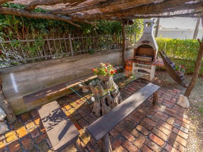 Apartment Two bedroom apartment with terrace Banjol, Rab A-19804-a - Outdoor photo 6