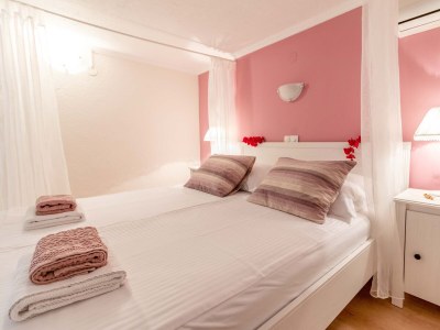 Apartment Two bedroom apartment with terrace Banjol, Rab A-19804-a - Outdoor photo 29