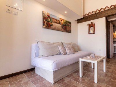 Apartment Two bedroom apartment with terrace Banjol, Rab A-19804-b - Outdoor photo 18