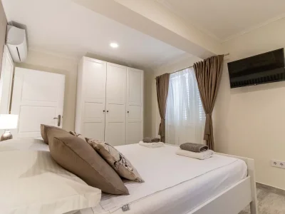 Apartment Two bedroom apartment with balcony and sea view Banjol, Rab A-19804-d - Outdoor photo 33