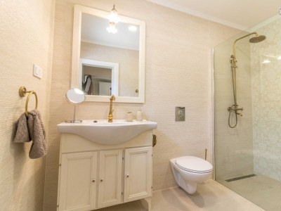 Apartment Two bedroom apartment with balcony and sea view Banjol, Rab A-19804-d - Outdoor photo 40