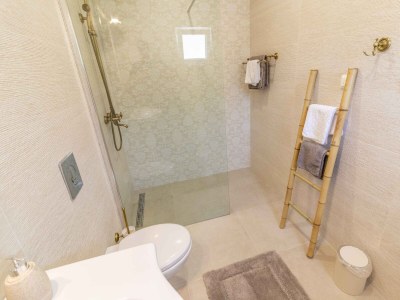 Apartment Two bedroom apartment with balcony and sea view Banjol, Rab A-19804-d - Outdoor photo 42