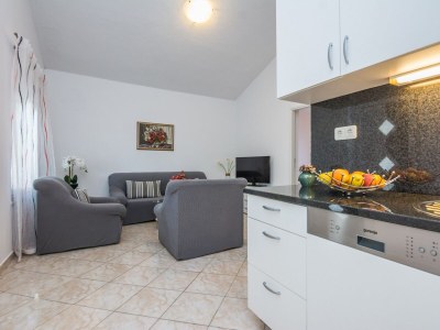 Apartment Two bedroom apartment near beach Vir - Lozice, Vir A-20202-a - Outdoor photo 8