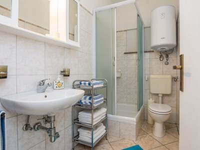 Apartment Two bedroom apartment near beach Vir - Lozice, Vir A-20202-a - Outdoor photo 13