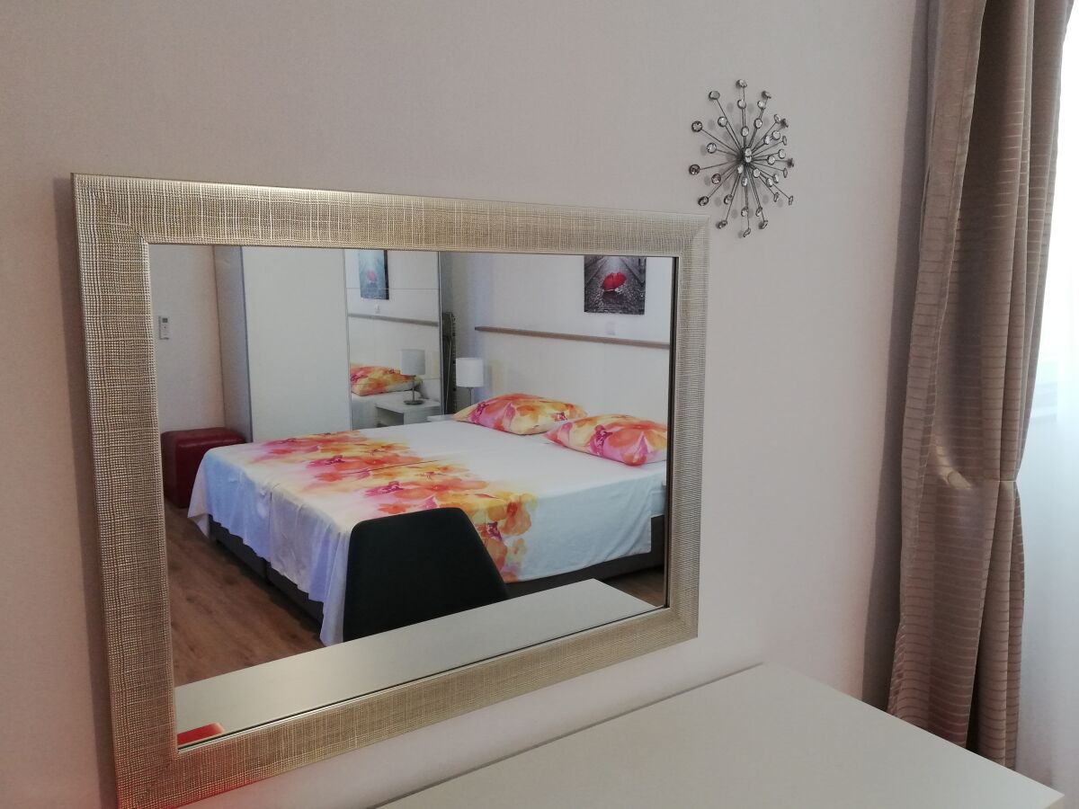 Apartment Two bedroom apartment with terrace Vir A-20205-a