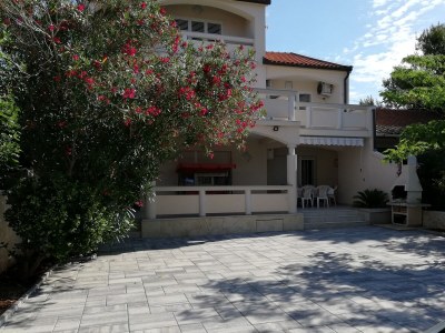 Apartment Two bedroom apartment with terrace Vir A-20205-a - Outdoor photo 3