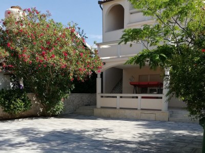 Apartment Two bedroom apartment with terrace Vir A-20205-a - Outdoor photo 4