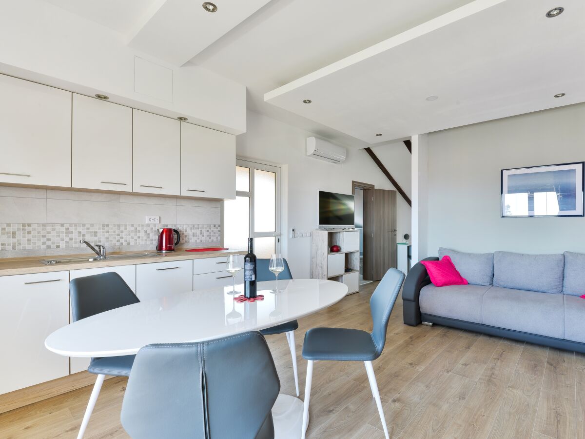 Apartment Studio flat with balcony and sea view Vir AS-20205-a