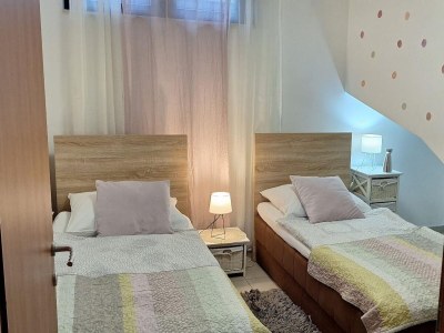 Apartment Two bedroom apartment with terrace Brodarica, Šibenik A-20248-b - Outdoor photo 19