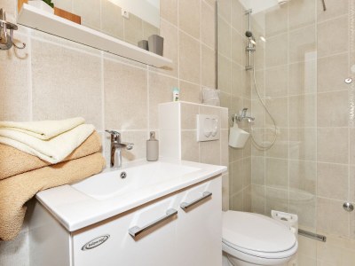 Apartment Two bedroom apartment with terrace Brodarica, Šibenik A-20248-b - Outdoor photo 21