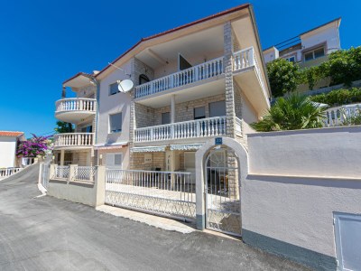 Apartment Studio flat with terrace and sea view Stanići, Omiš AS-19941-e - Outdoor photo 3