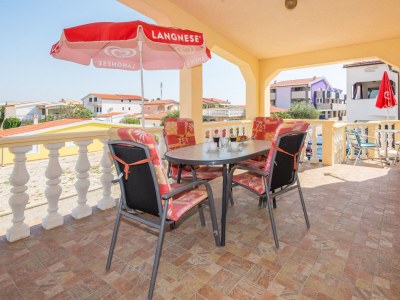 Apartment Two bedroom apartment with terrace and sea view Vir A-20333-b - Outdoor photo 18