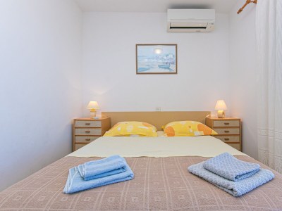 Apartment Three bedroom apartment with terrace and sea view Brela, Makarska A-20075-a - Outdoor photo 15