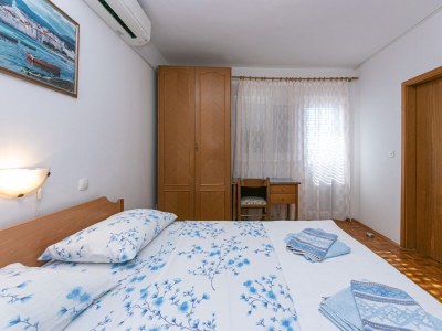 Apartment Three bedroom apartment with terrace and sea view Brela, Makarska A-20075-a - Outdoor photo 16