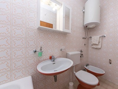 Apartment Three bedroom apartment with terrace and sea view Brela, Makarska A-20075-a - Outdoor photo 21