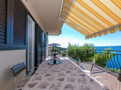 Apartment Three bedroom apartment with terrace and sea view Brela, Makarska A-20075-a - Outdoor photo 29