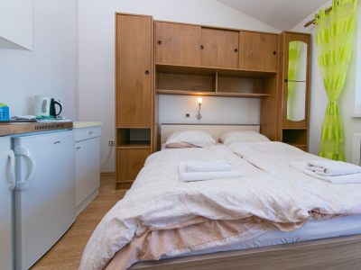 Apartment Studio flat with balcony and sea view Brela, Makarska AS-20075-a - Outdoor photo 11