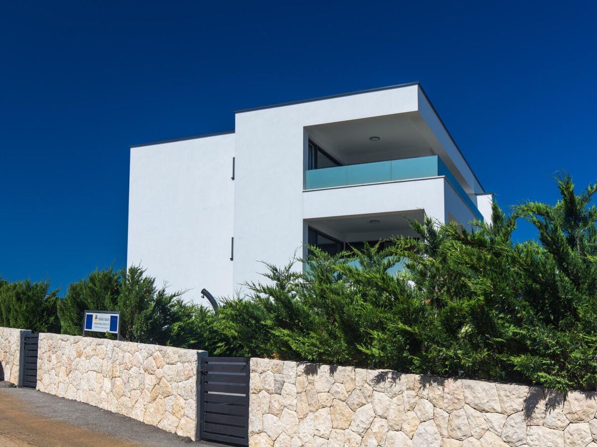 Apartment Two bedroom apartment with terrace and sea view Vantačići, Krk A-20363-b