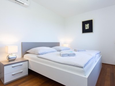 Apartment Two bedroom apartment with terrace and sea view Vantačići, Krk A-20363-b - Outdoor photo 9