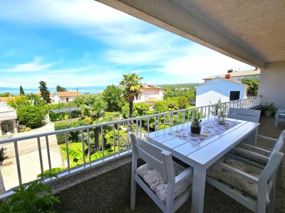 Apartment Two bedroom apartment with terrace and sea view Malinska, Krk A-20377-b in Malinska - Apartment