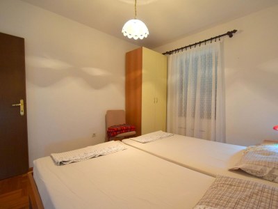 Apartment Two bedroom apartment with terrace Malinska, Krk A-20381-a - Outdoor photo 11