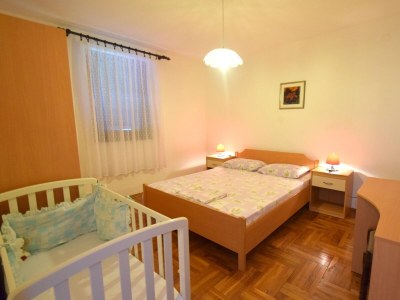 Apartment Two bedroom apartment with terrace Malinska, Krk A-20381-b - Outdoor photo 9